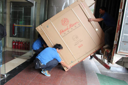马鞍山钢琴贵重工艺品无忧运